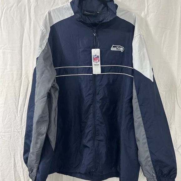Men’s brand new Seattle Seahawks up lightweight jacket, new with tags - Picture 2 of 11